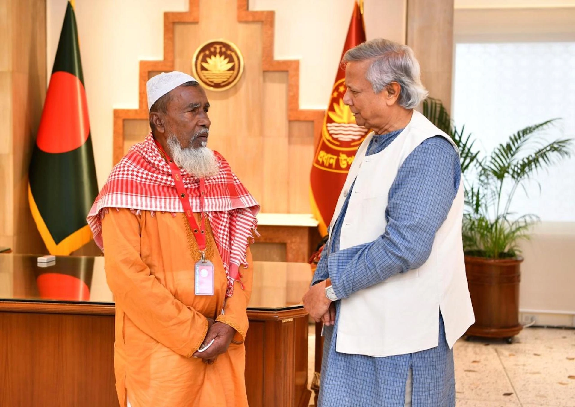 Chief Adviser Professor Yunus meets the father of a student called Abu Syed, a student activist from Rangpur who was shot dead by the Bangladesh police last July. Photo:  ChiefAdviserGoB/X