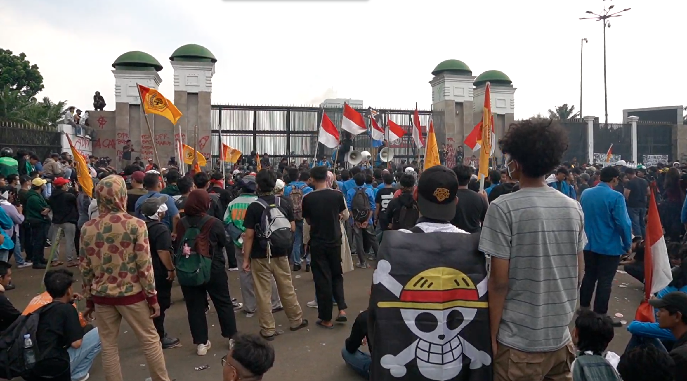 Protestors in Jakarta on August 28, 2025. Photo: Project Multatuli
